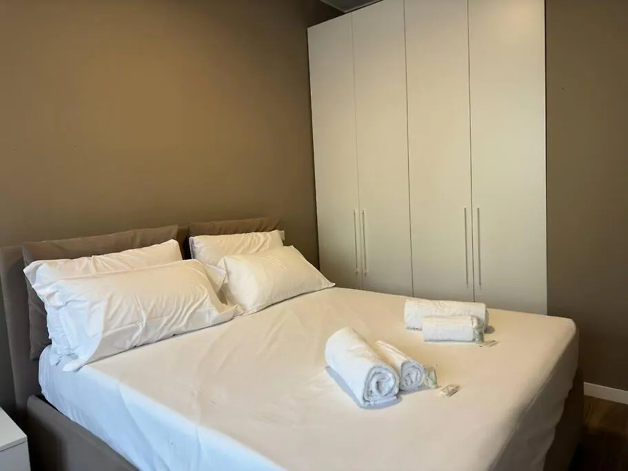 Dolce Repubblica Apartment Milan